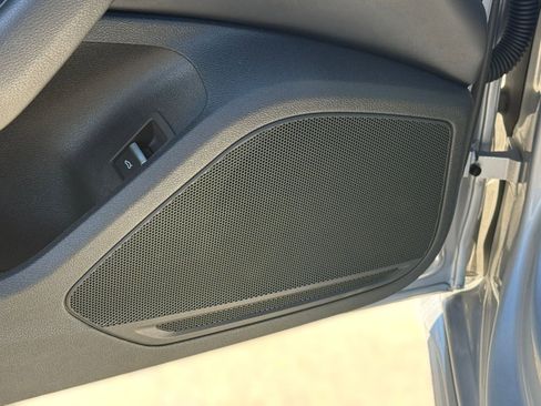 Used 2023 Audi A4 2.0T Premium w/ Convenience Package image 21