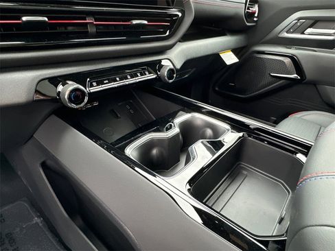 New 2024 Chevrolet Silverado EV RST image 36