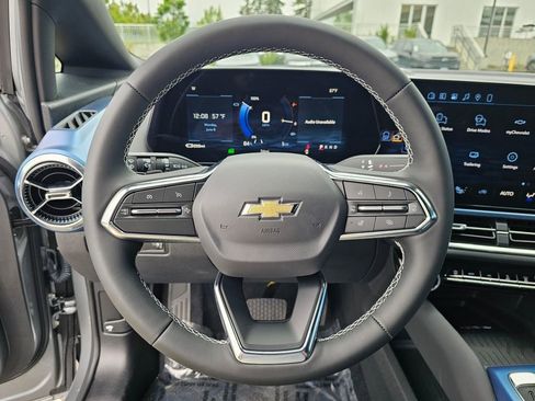 New 2026 Chevrolet Equinox EV LT AWD/4WD image 24