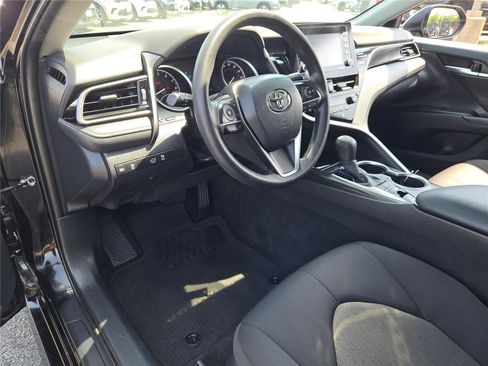 Used 2023 Toyota Camry LE AWD/4WD image 22