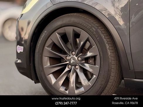 Used 2018 Tesla Model X 100D image 22