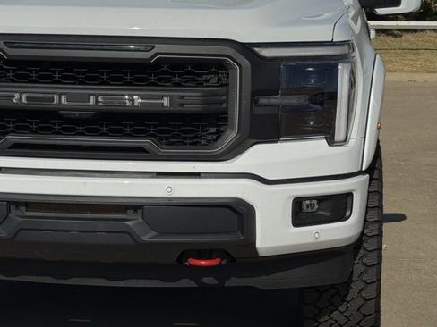 Used 2025 Ford F150 Lariat w/ Equipment Group 502A High AWD/4WD image 9