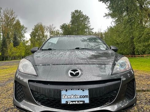 Used 2012 MAZDA MAZDA3 i Touring image 4