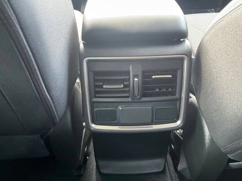 Used 2020 Subaru Forester Premium AWD/4WD image 33