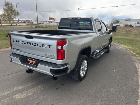 Used 2020 Chevrolet Silverado 3500 High Country w/ Z71 Off-Road Package AWD/4WD image 5