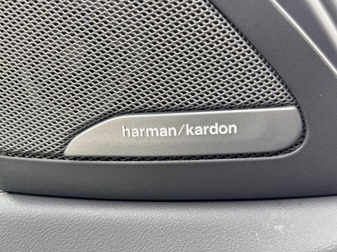 New 2026 BMW X6 xDrive40i w/ Premium Package image 23