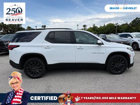 Used 2023 Chevrolet Traverse RS FWD image 8
