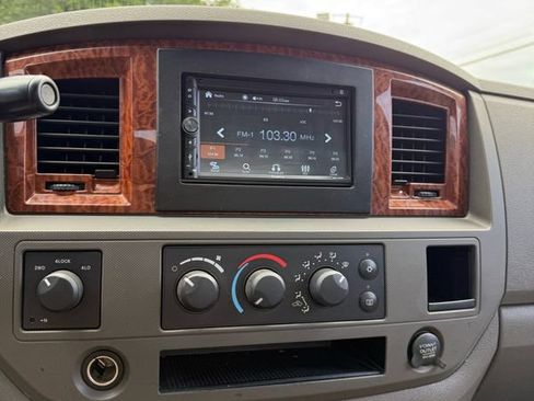 Used 2006 Dodge Ram 2500 Truck SLT w/ Quad Cab Big Horn Value Group AWD/4WD image 12