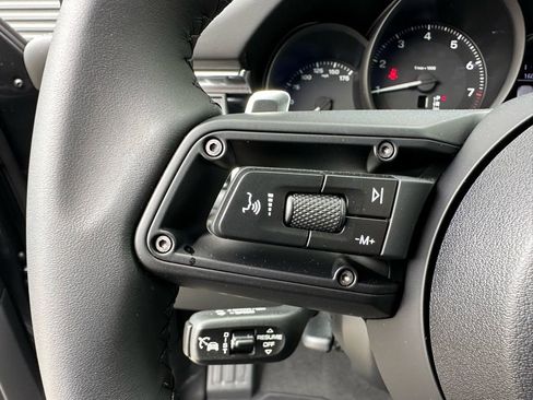 Used 2026 Porsche Macan Turbo image 18