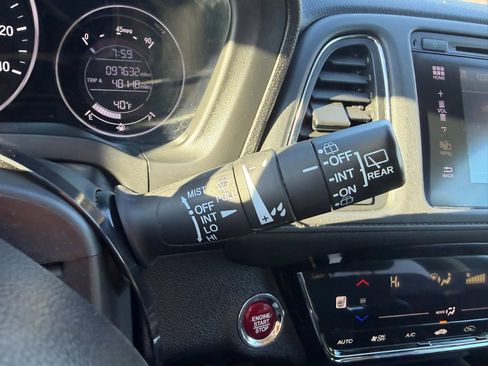 Used 2016 Honda HR-V EX image 16