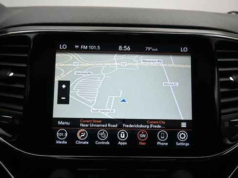 Used 2021 Jeep Grand Cherokee Limited AWD/4WD image 18
