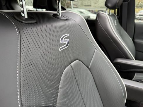 New 2026 Chrysler Pacifica Limited w/ S Appearance Package image 40