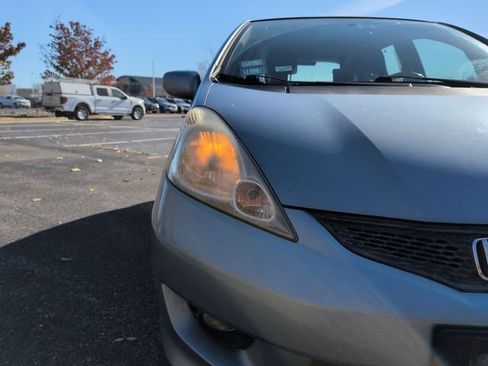 Used 2011 Honda Fit Sport image 23