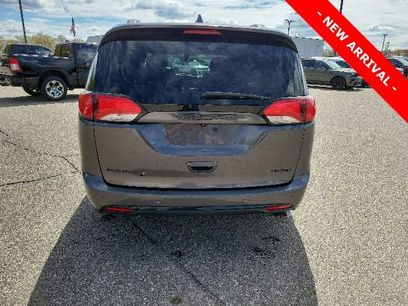 Used 2020 Chrysler Pacifica Limited w/ S Appearance Package