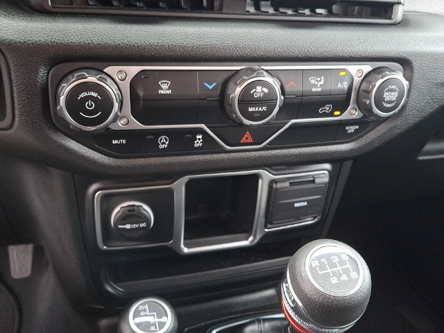 Certified 2024 Jeep Wrangler Sport AWD/4WD image 16