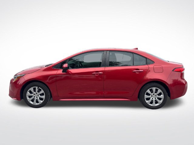 Used 2020 Toyota Corolla LE FWD image 2
