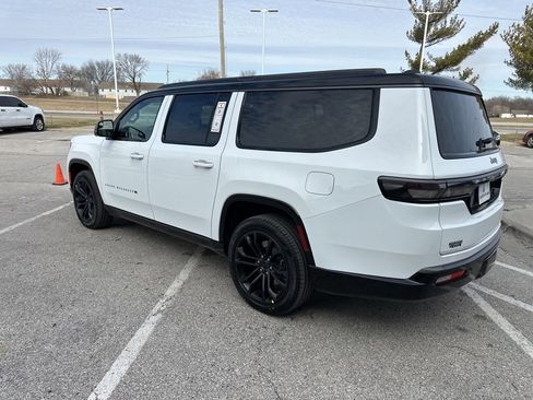 New 2026 Jeep Grand Wagoneer L Summit image 24