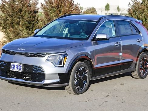 New 2026 Kia Niro Wind FWD image 4