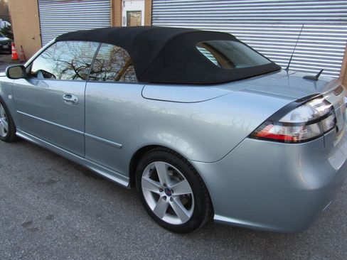Used 2011 Saab 9-3 Turbo4 image 3