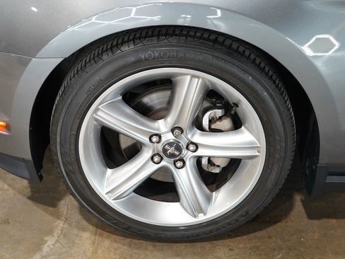 Used 2010 Ford Mustang GT image 64