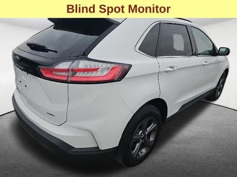 Used 2022 Ford Edge SEL w/ Sport Appearance Package image 5