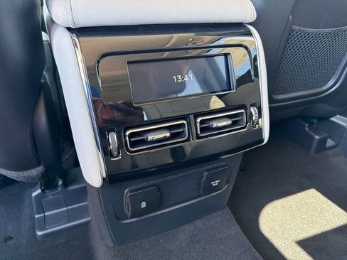 New 2026 Lincoln Aviator AWD image 16