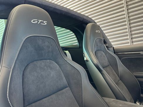 Used 2018 Porsche 911 Targa 4 GTS image 19