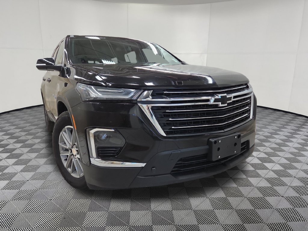 Used 2022 Chevrolet Traverse LT AWD/4WD image 2