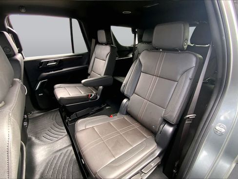 Used 2025 Chevrolet Tahoe High Country AWD/4WD image 40