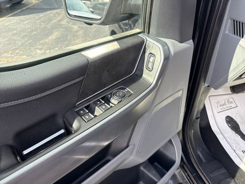 Used 2024 Ford F150 XLT w/ Mobile Office Package RWD image 29