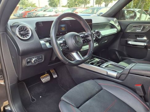 Used 2024 Mercedes-Benz GLB 250 image 20