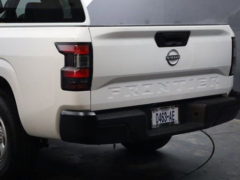 Used 2022 Nissan Frontier S image 6