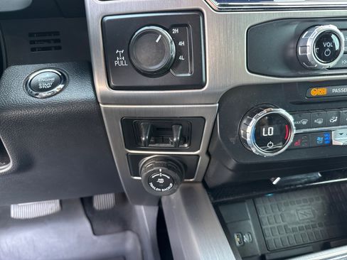 Used 2022 Ford F250 Platinum w/ Tremor Off-Road Package AWD/4WD image 21