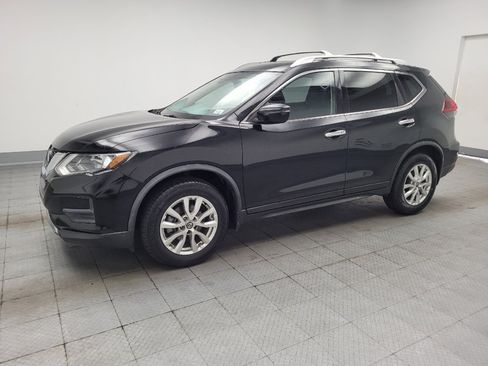 Used 2020 Nissan Rogue SV FWD image 2