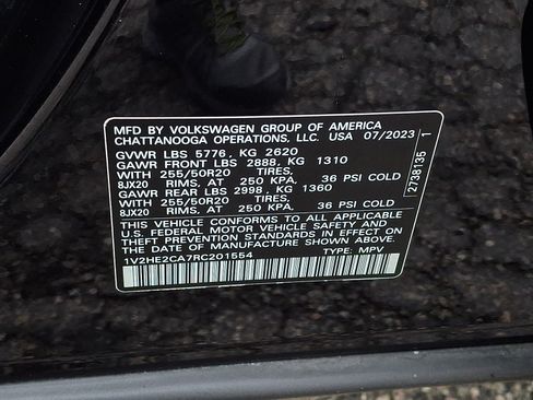 Used 2024 Volkswagen Atlas Cross Sport SE AWD/4WD image 25