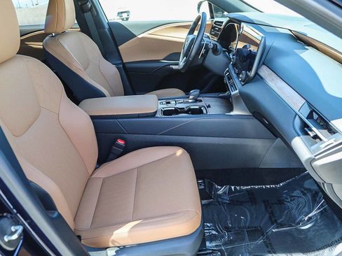 Used 2025 Lexus RX 350 Premium w/ Accessory Package (Z1) FWD image 16