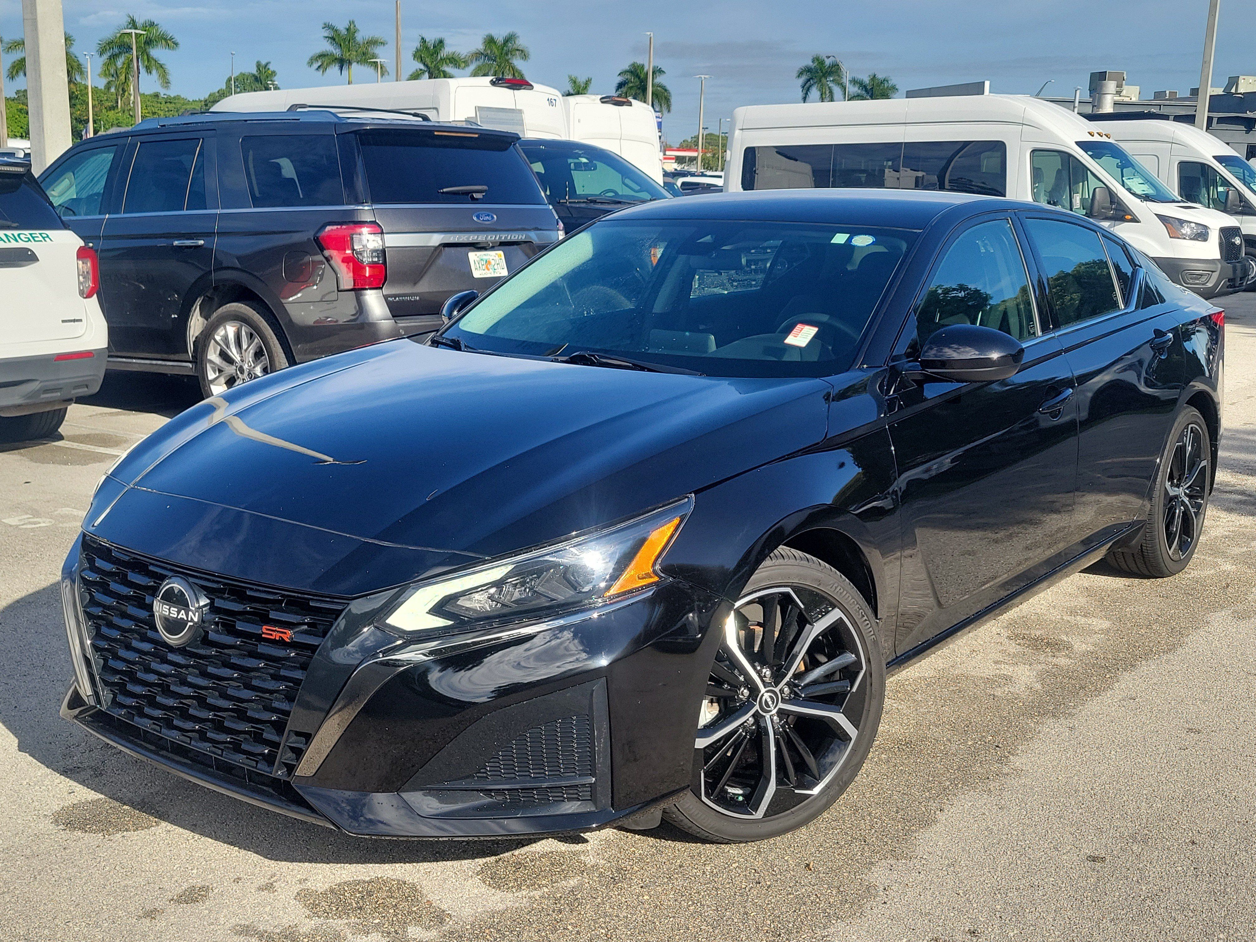 Used 2024 Nissan Altima 2.5 SR FWD image 36