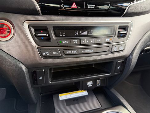Certified 2022 Honda Ridgeline RTL-E image 25