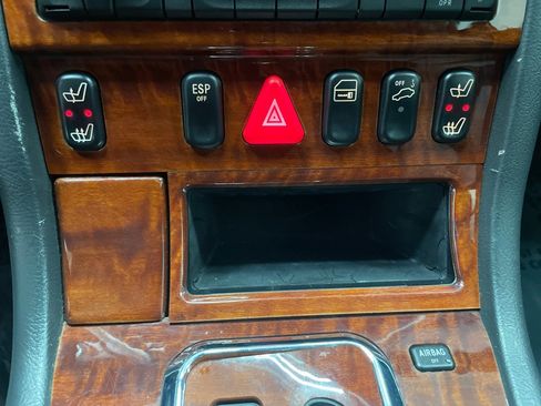 Used 2004 Mercedes-Benz SLK 320 image 29