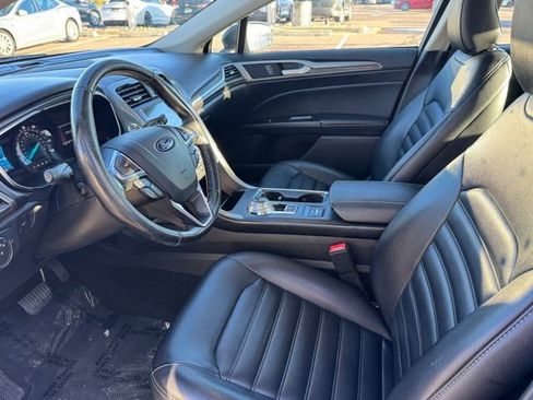 Used 2020 Ford Fusion SEL image 9