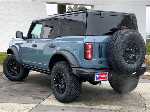 New 2025 Ford Bronco Badlands w/ Sasquatch Package image 3