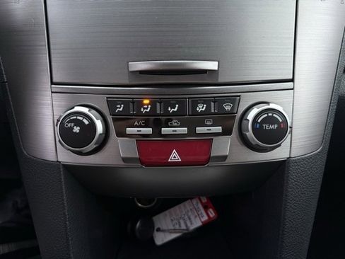 Used 2014 Subaru Outback 2.5i Premium image 21