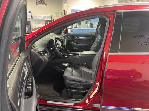 Used 2024 Buick Enclave Premium image 14