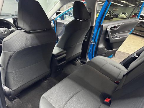 Used 2020 Toyota RAV4 LE FWD image 45