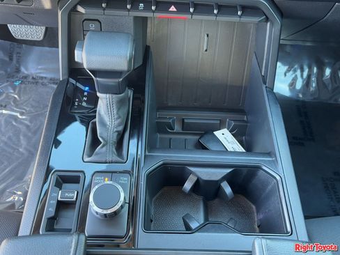 Used 2024 Toyota Tundra SR5 w/ SR5 Convenience Package AWD/4WD image 30
