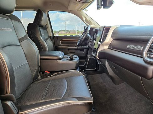 Used 2024 RAM 2500 Laramie AWD/4WD image 26