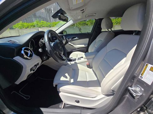 Used 2020 Mercedes-Benz GLA 250 4MATIC image 21