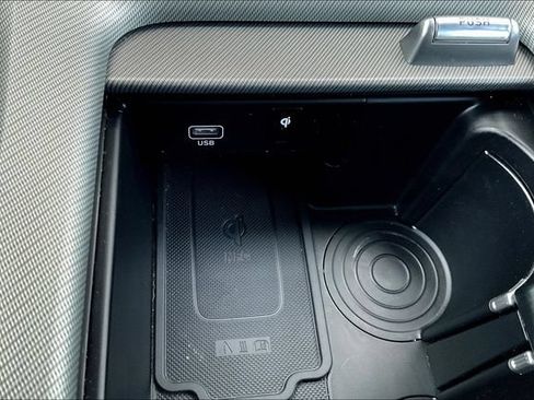 Certified 2024 Hyundai Palisade SEL FWD image 33
