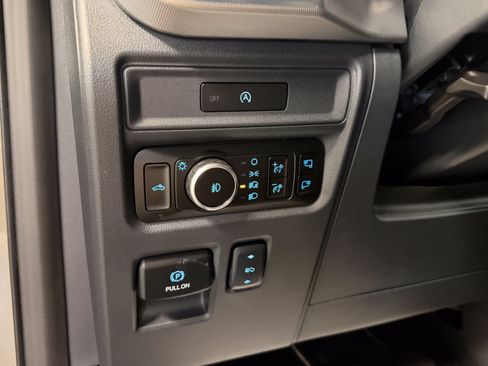 Used 2025 Ford F150 Lariat w/ Equipment Group 501A Mid AWD/4WD image 18