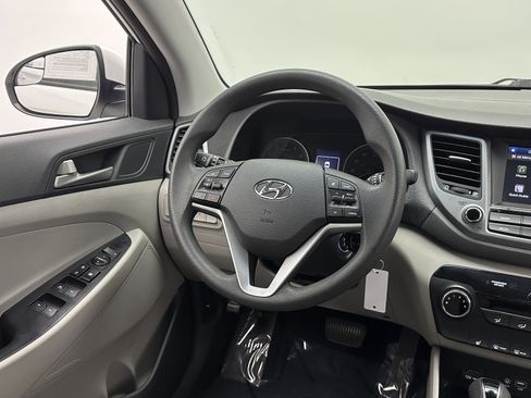 Used 2018 Hyundai Tucson SEL image 25